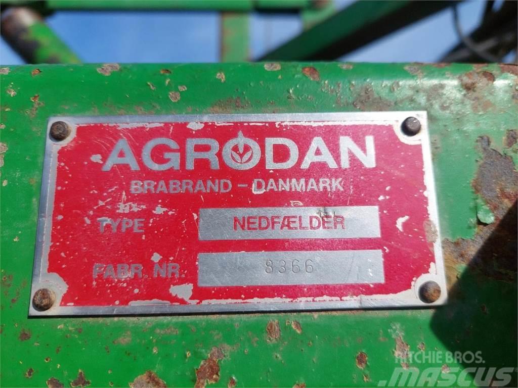Agrodan Nedfælder 27 tands + fronttank Egyéb mezőgazdasági gépek