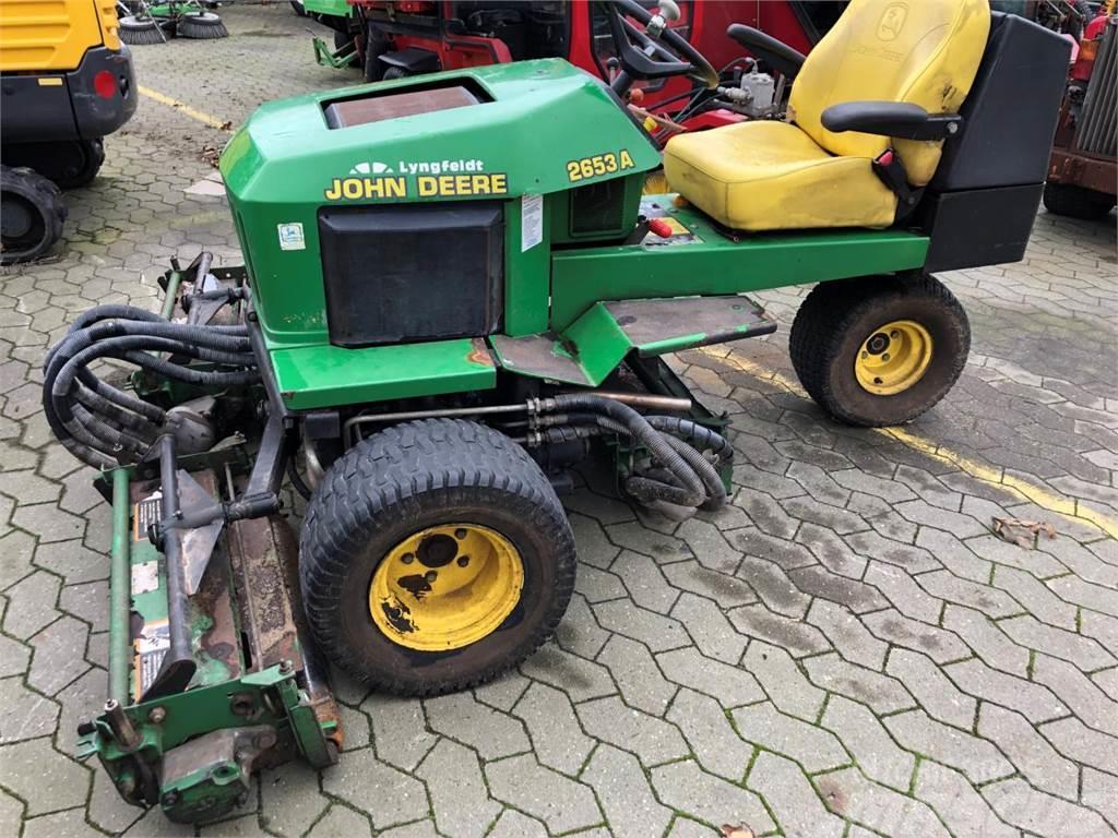 John Deere 2653A Kompakt traktorok