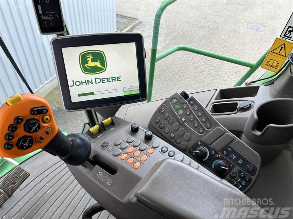 John Deere S690 Kombájnok