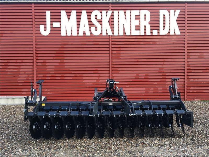 J-Maskiner IT-4000 med hydraulisk lift Tárcsás boronák