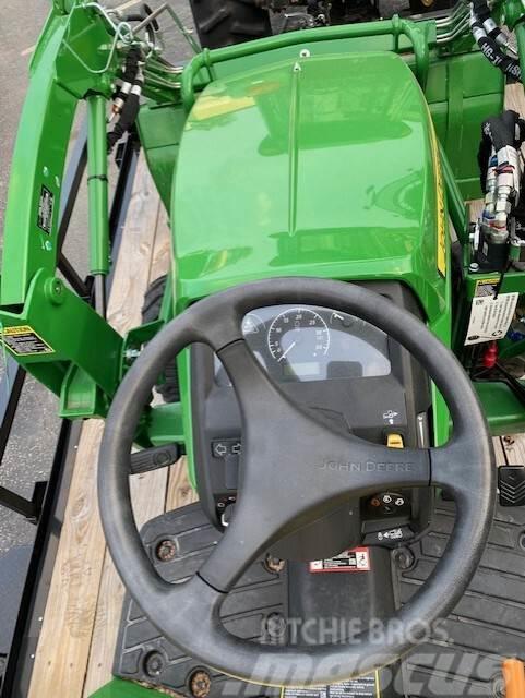 John Deere 1025R Kompakt traktorok
