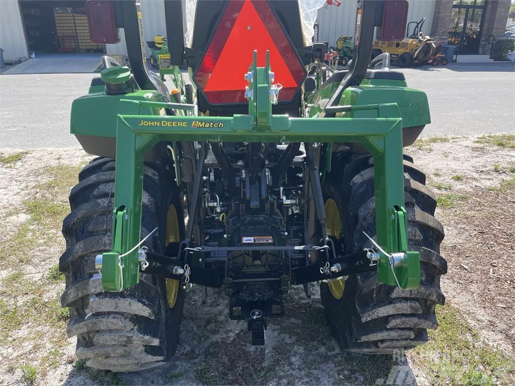 John Deere 2038R Kompakt traktorok