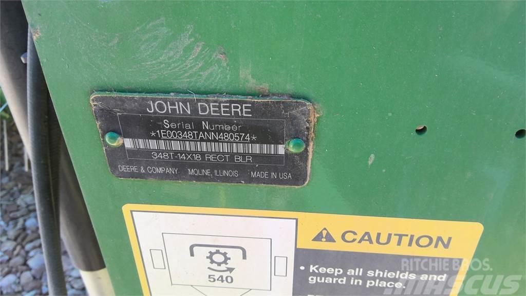 John Deere 348 Szögletes bálázók