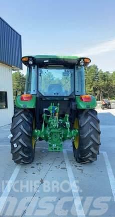John Deere 5100E Kompakt traktorok