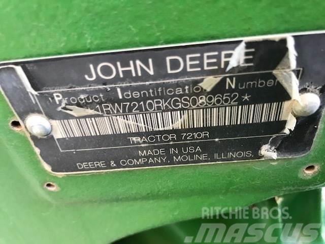 John Deere 7210R Traktorok
