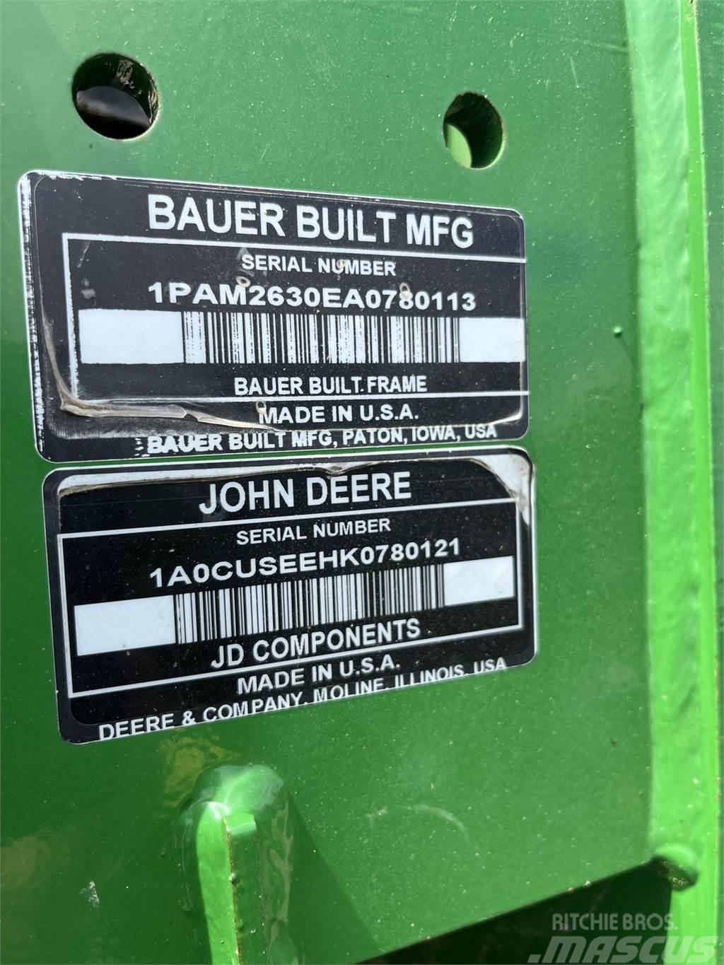 John Deere DB66 Szemenként vetőgépek