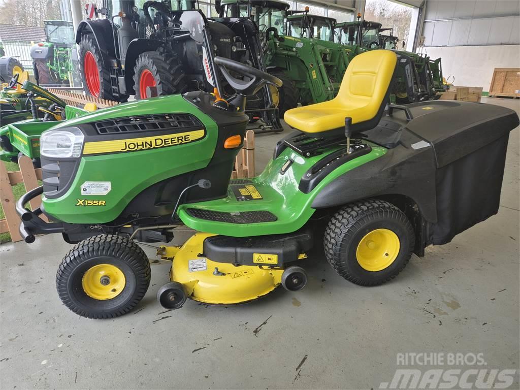 John Deere X155R Kompakt traktorok