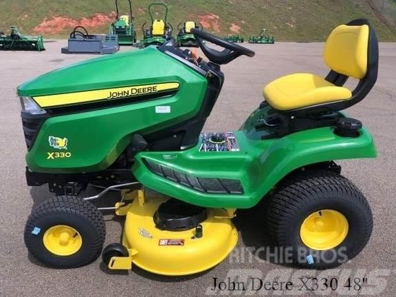 John Deere X330 Kompakt traktorok