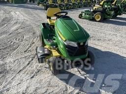 John Deere X370 Kompakt traktorok