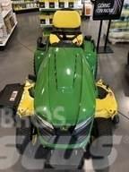 John Deere X580 Kompakt traktorok