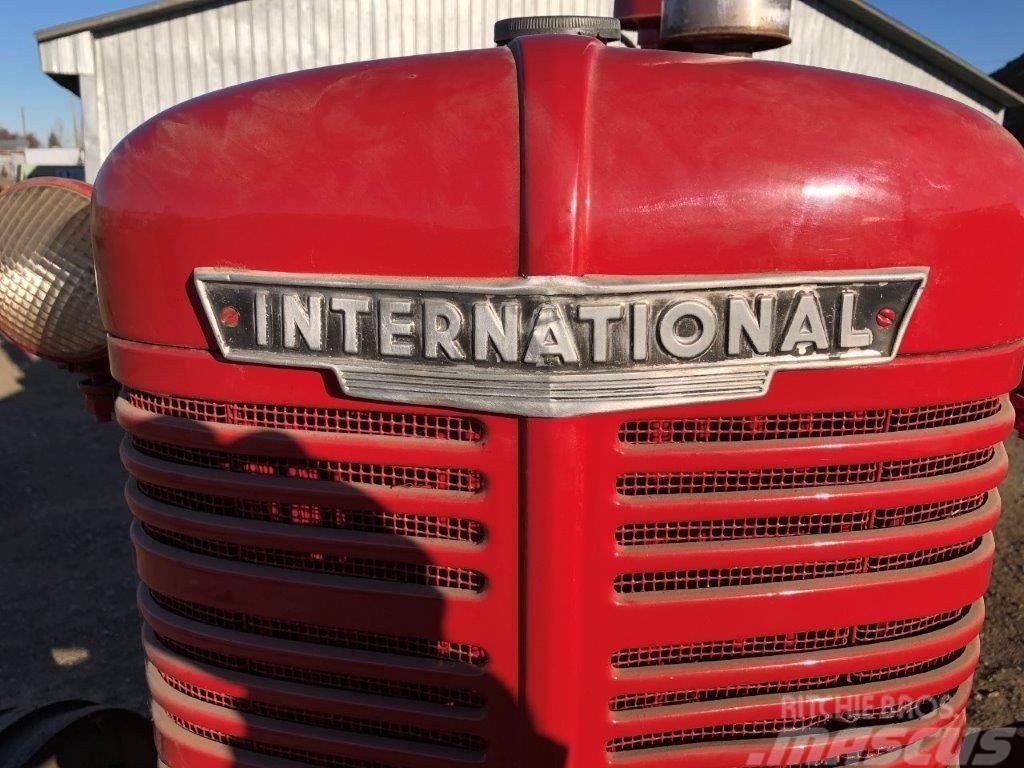 International W4 Traktorok