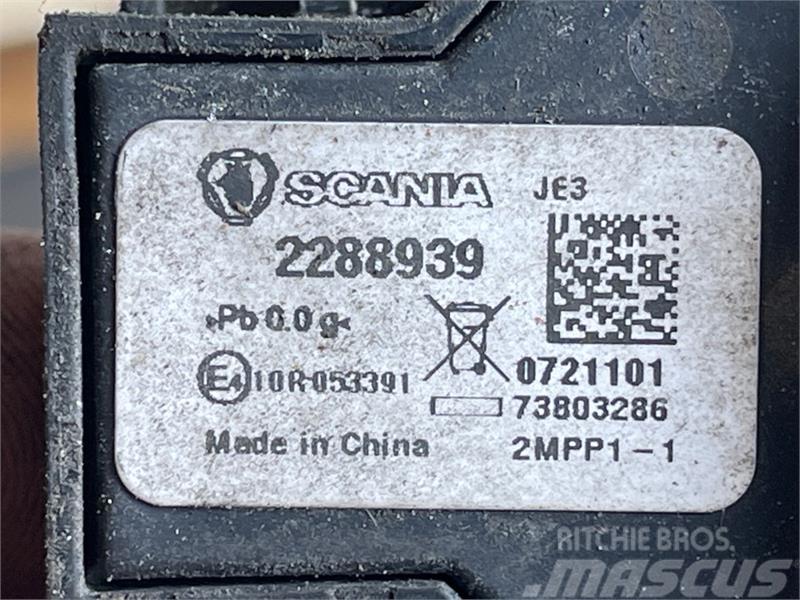 Scania  PRESSURE VALVE 2288939 Hűtők