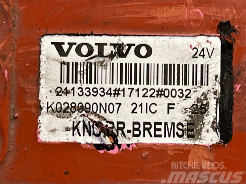 Volvo  VALVE 21133934 Hűtők
