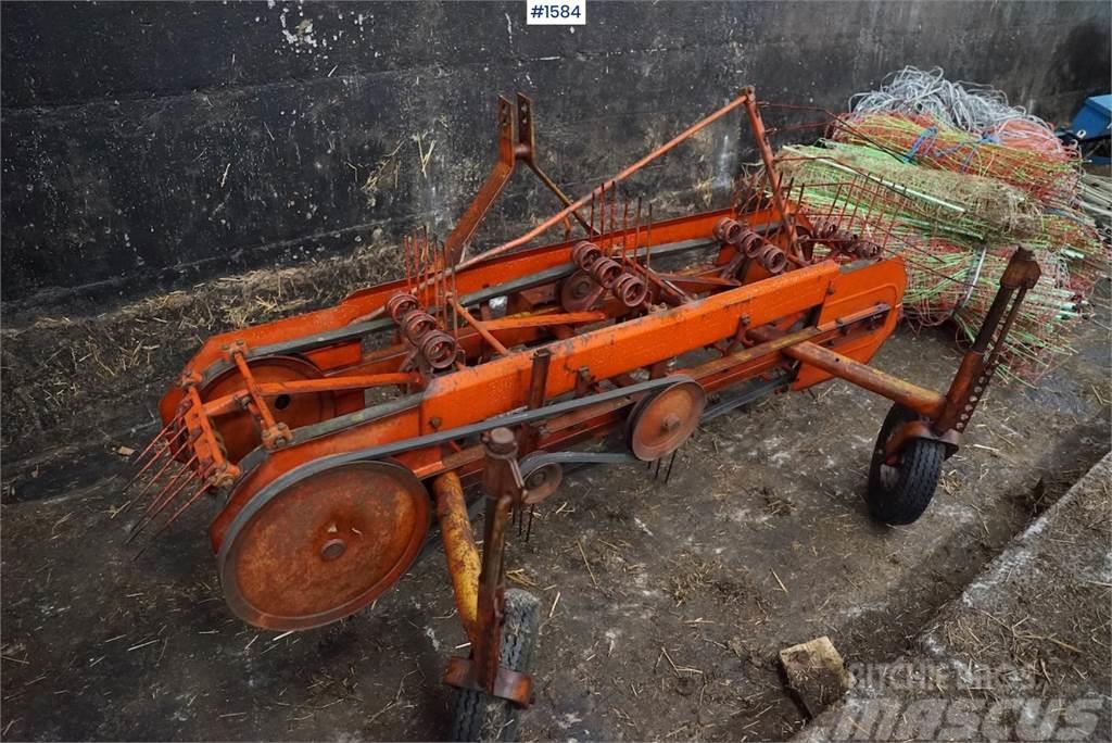  Sidevenderive til traktor Egyéb szálastakarmányozási gépek