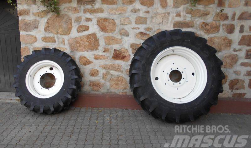 Michelin Felgen (ohne Reifen) f. 13.6 R24 Gumiabroncsok, kerekek és felnik
