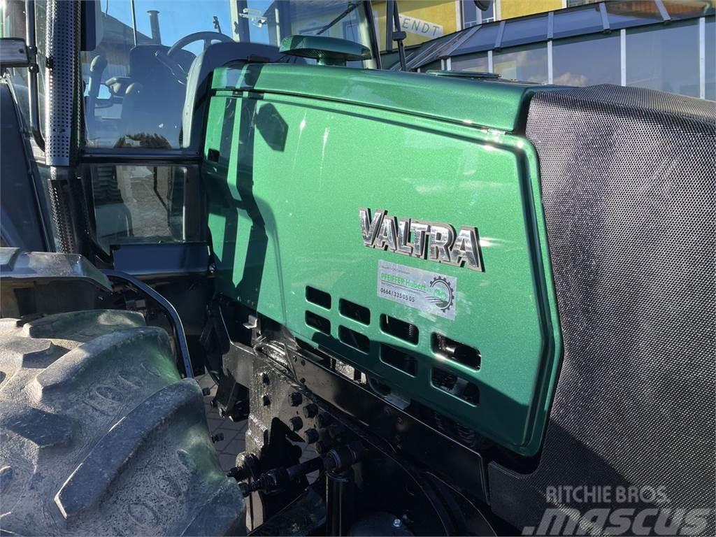Valtra 6850 HiTech Traktorok