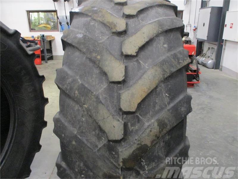 Trelleborg 650/65R38 TM800 1 stk dæk som lige er afmonteret f Gumiabroncsok, kerekek és felnik