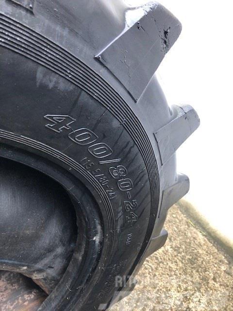 Dunlop 400/80 X 24 Gumiabroncsok, kerekek és felnik