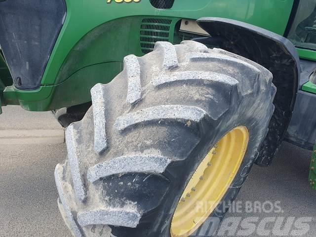 John Deere 7830 Traktorok