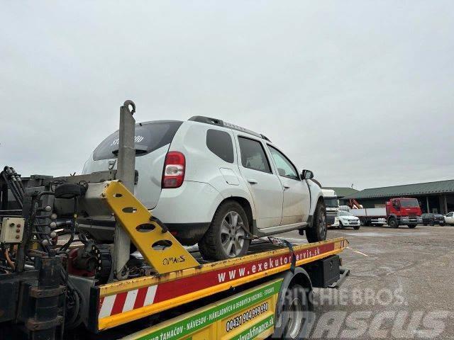 Dacia Duster 1.6 SCe 115 4x4 Lauréate vin 847 Kis teherszállító/Platós kocsi