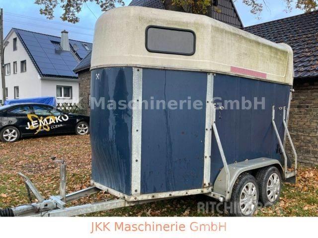 Huttner Huser Pferdetransporter für 2 Pferde Állatszállító pótkocsik