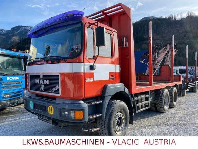 MAN 33.403 Holztransporter mit Kran PENZ Rönkszállító teherautók
