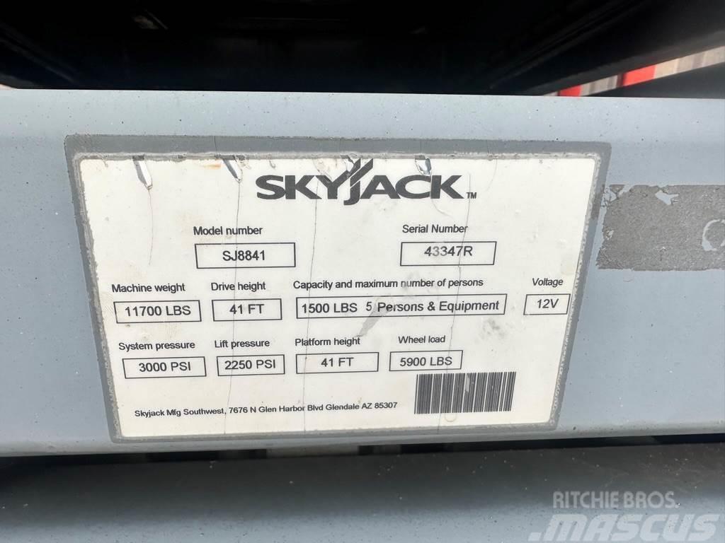 SkyJack SJ 8841 Személyemelők
