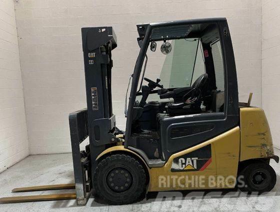 CAT Lift Trucks 2EPC8000 Egyebek