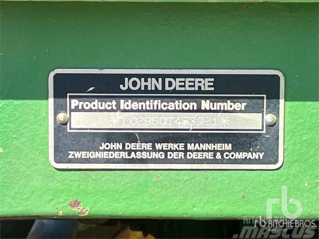 John Deere 2950 Traktorok