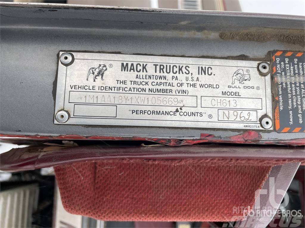 Mack CH613 Nyergesvontatók