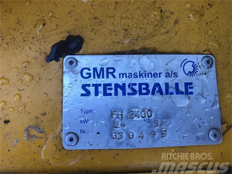 GMR Stensballe  FH 2400 Vontatott pázsitnyírók