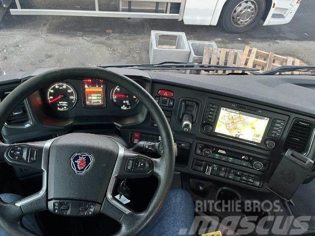 Scania P 450 B6x4HA Fülkés alváz