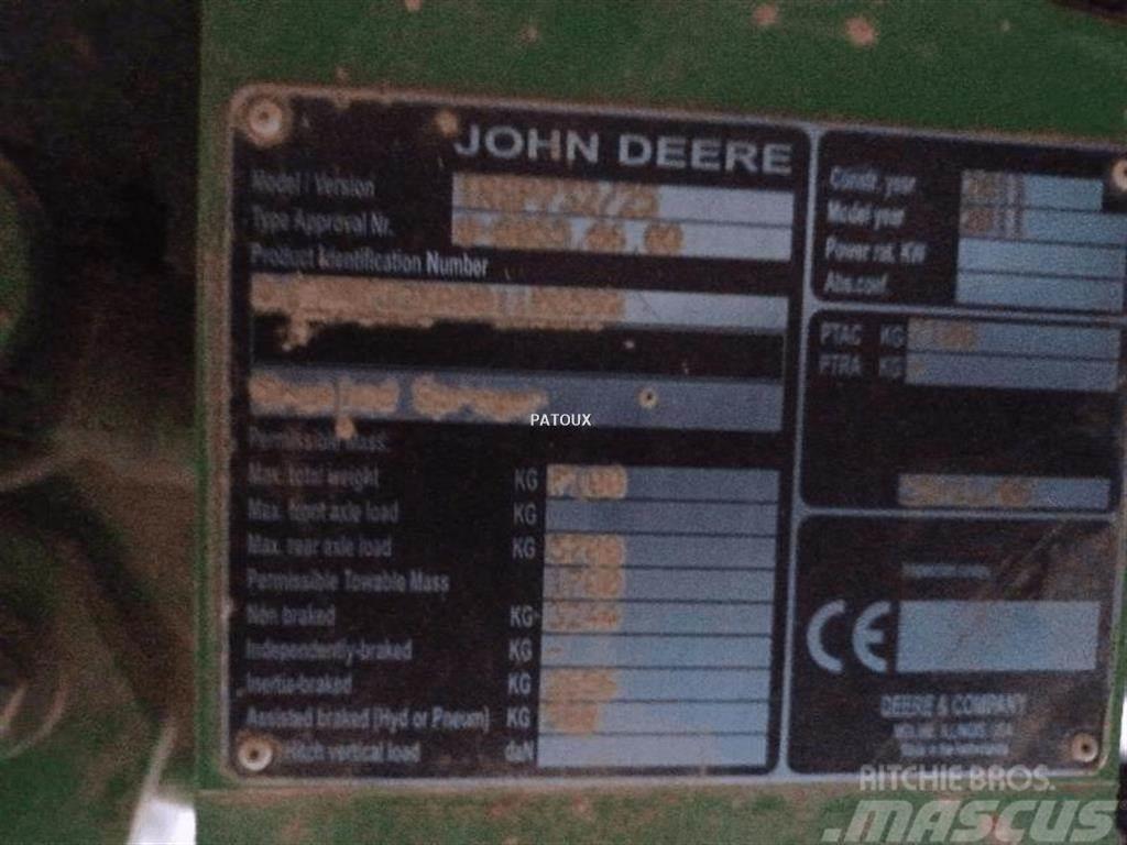 John Deere 732I Vontatott trágyaszórók