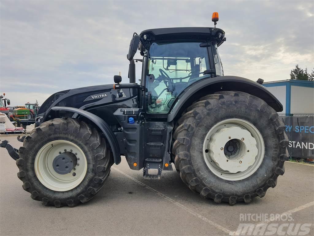 Valtra S394 Traktorok