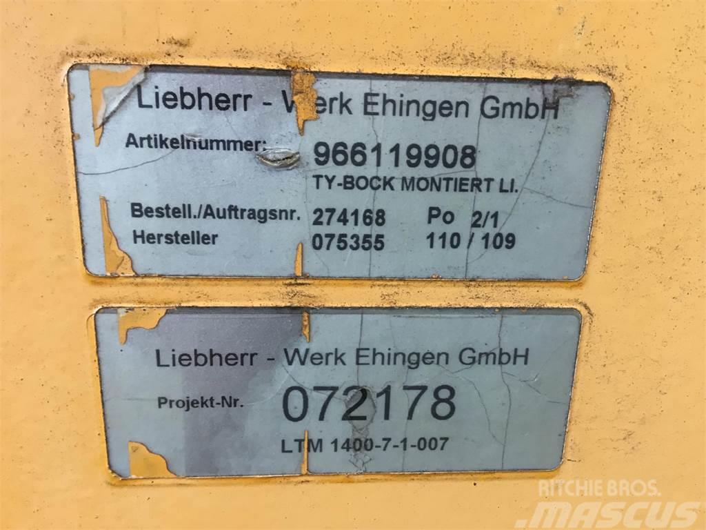 Liebherr LTM 1400-7.1 TY-bracket left pre-ass Daru tertozékok és felszerelések